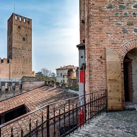 Torre Del Bosio Hébergement de vacances *